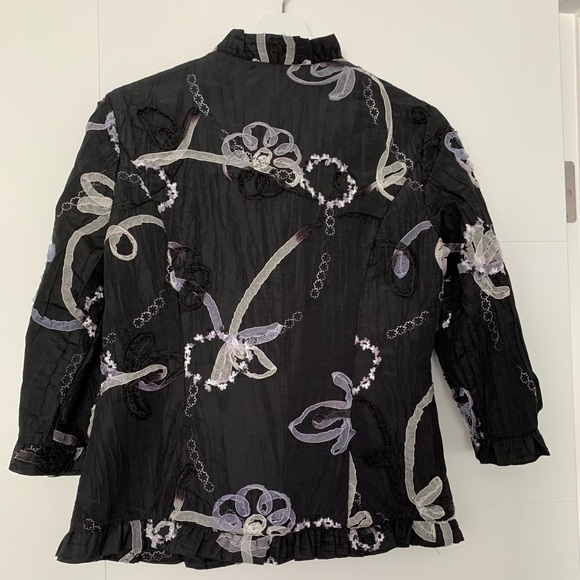 Beautiful jacket, size small - Picture 1 of 4